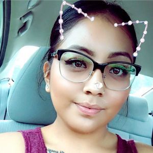 Meet your Posher, Belecya